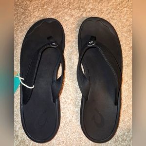 Olukai sandals size 11 wide